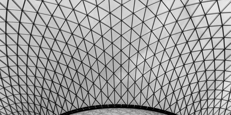 咖啡烘焙度深度指南：浅烘、中烘、深烘如何根本性地改变手冲咖啡的风味与口感